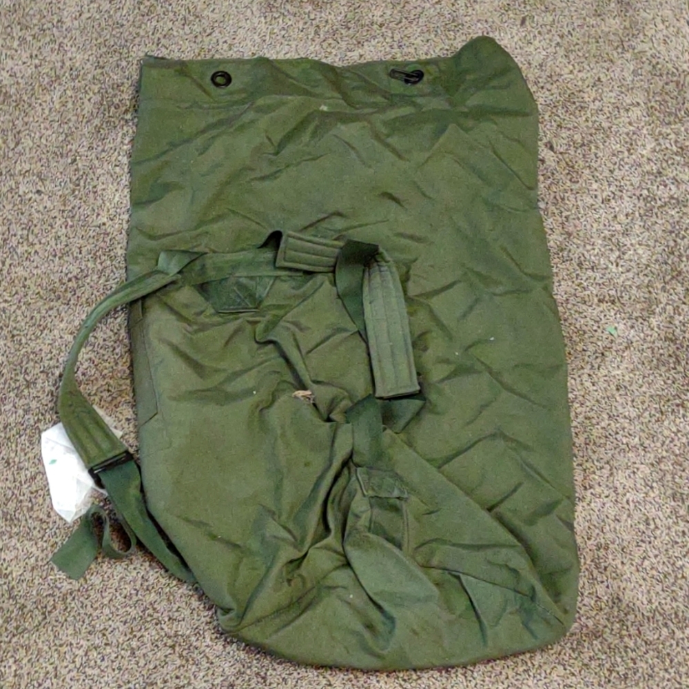 Military issue toat bag